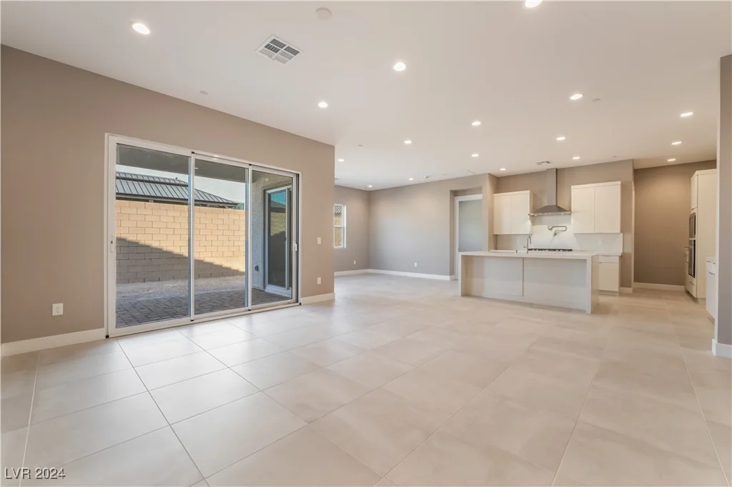 10232 Meandering Dell, Las Vegas, NV 89166
