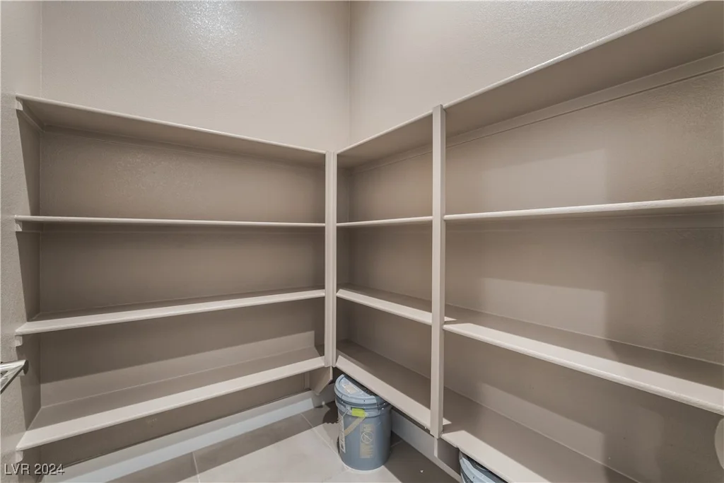 10232 Meandering Dell, Las Vegas, NV 89166