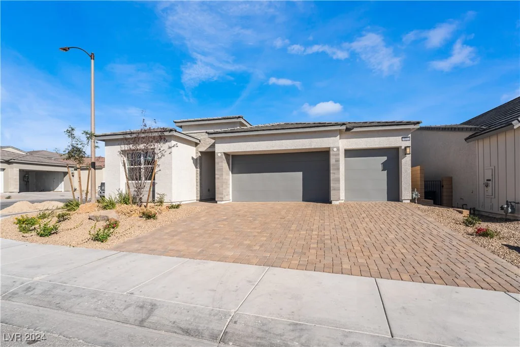 10232 Meandering Dell, Las Vegas, NV 89166