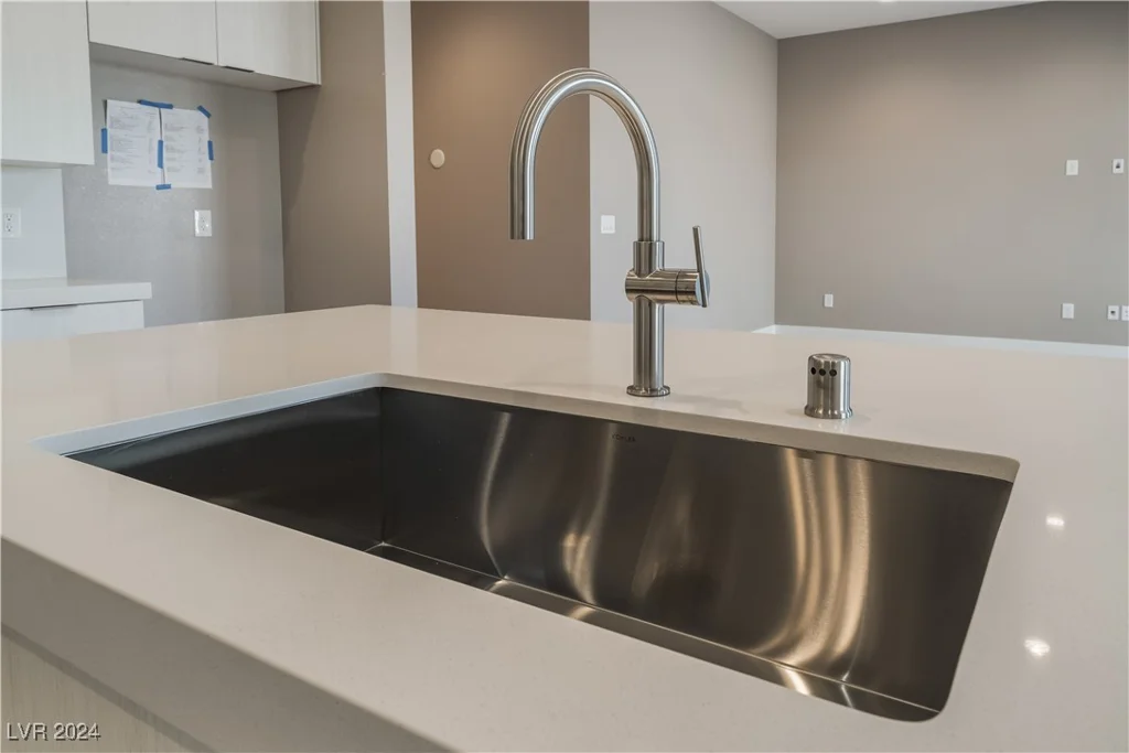 10232 Meandering Dell, Las Vegas, NV 89166