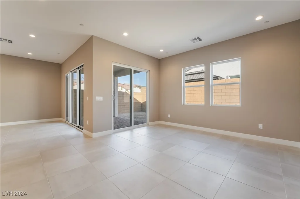 10232 Meandering Dell, Las Vegas, NV 89166