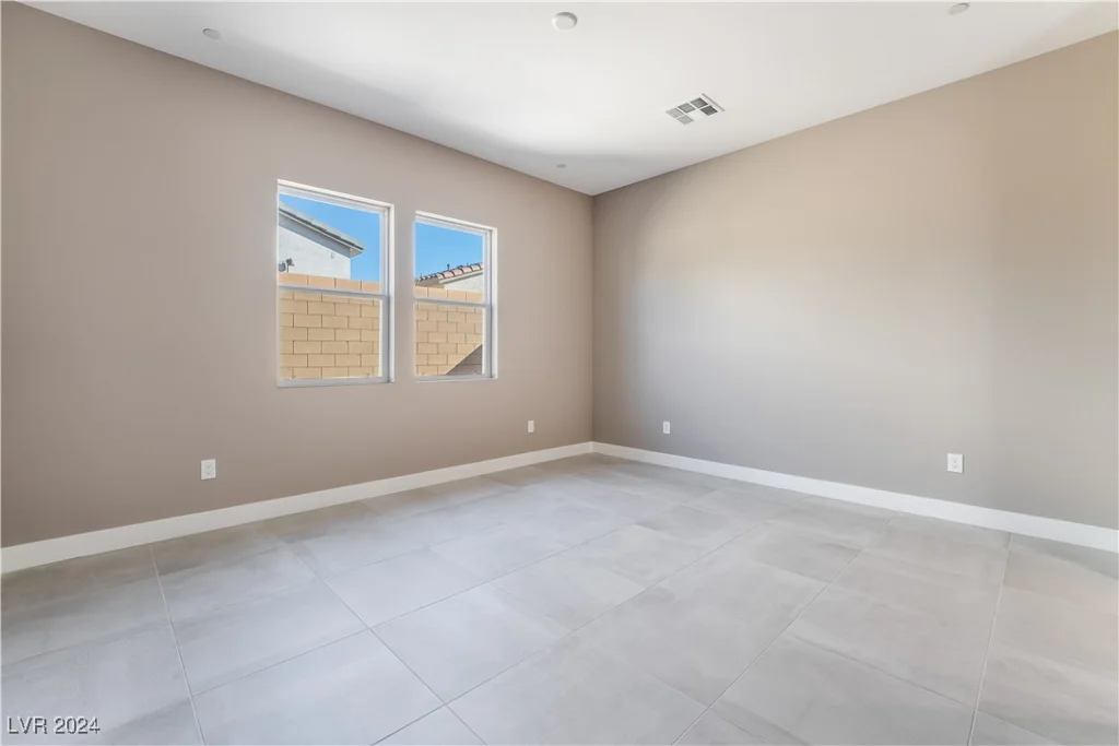10232 Meandering Dell, Las Vegas, NV 89166