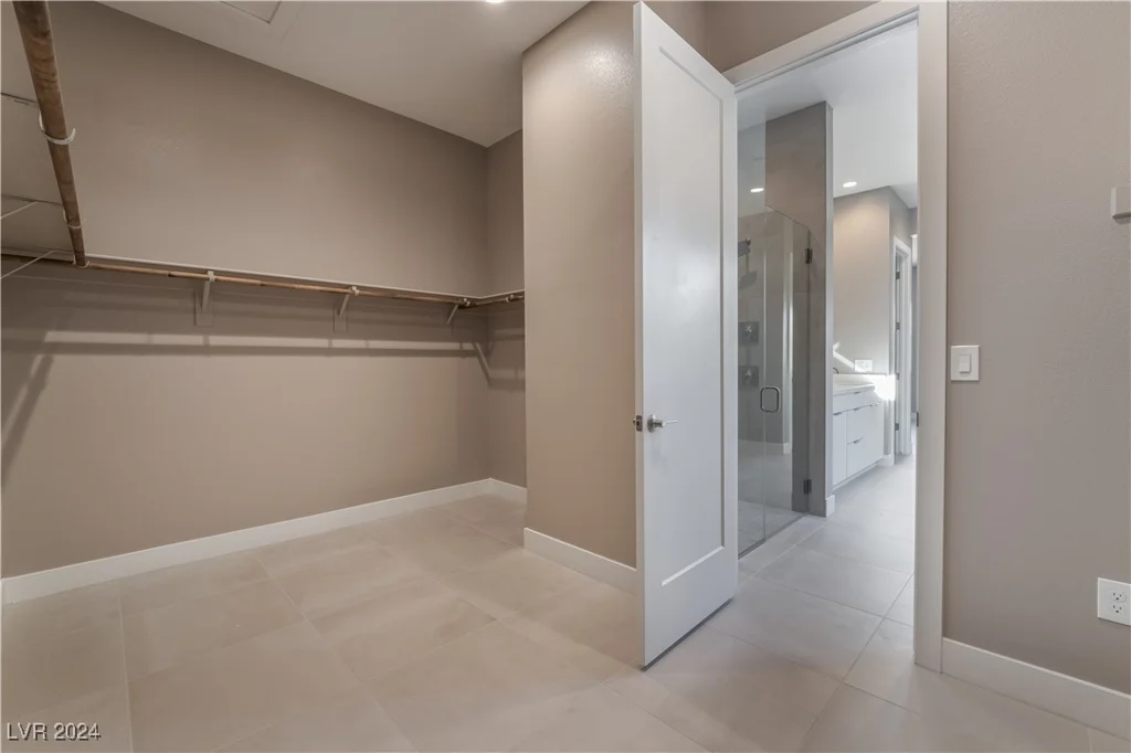 10232 Meandering Dell, Las Vegas, NV 89166