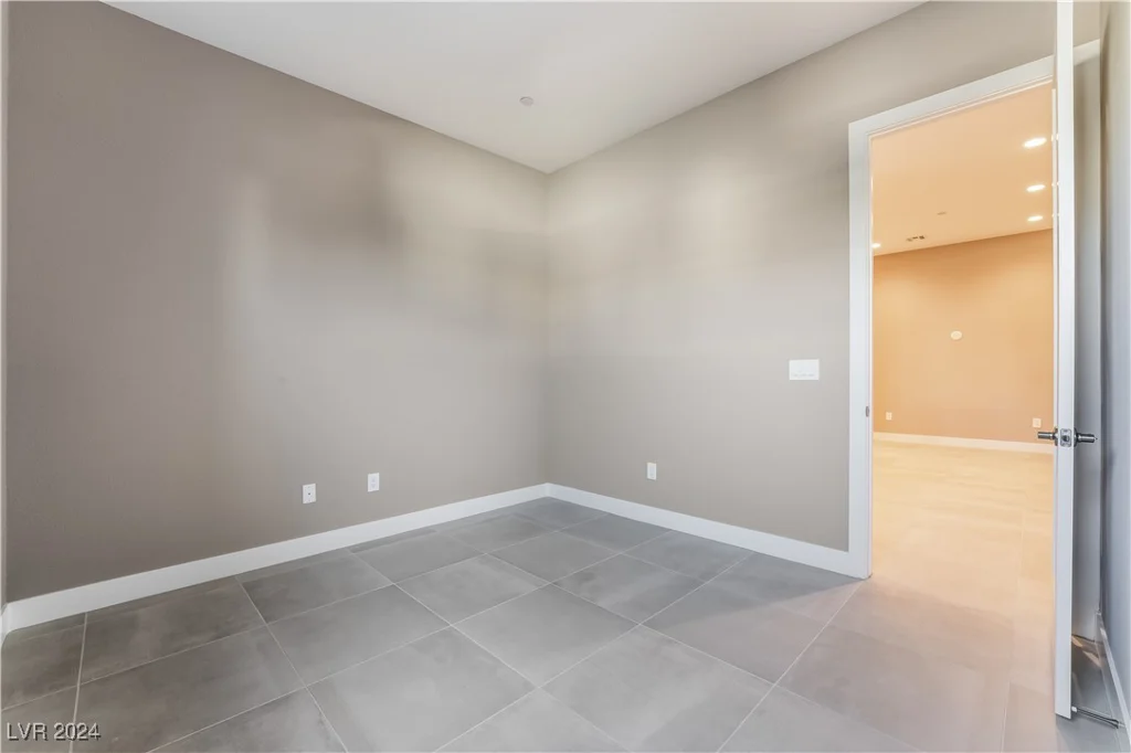 10232 Meandering Dell, Las Vegas, NV 89166