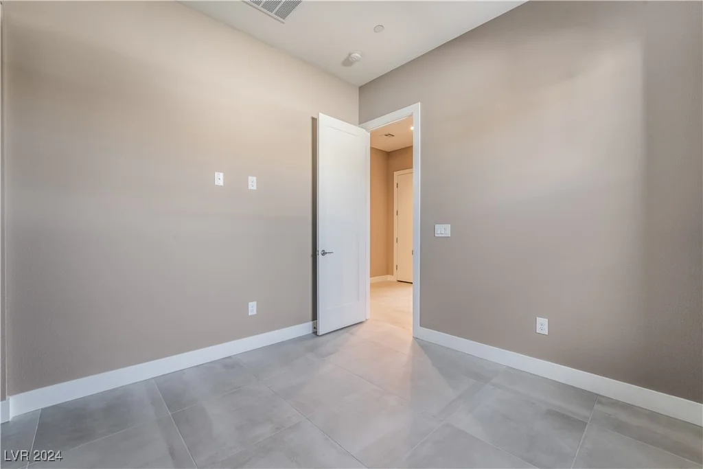 10232 Meandering Dell, Las Vegas, NV 89166