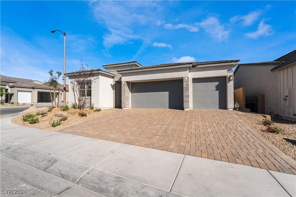 10232 Meandering Dell, Las Vegas, NV 89166