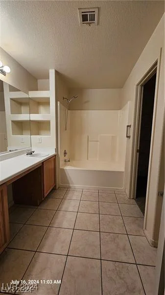 3445 Blue Ash, Las Vegas, NV 89122