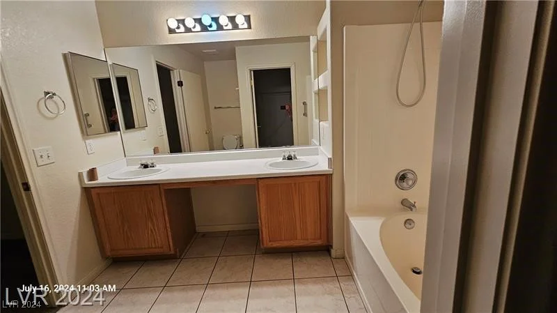 3445 Blue Ash, Las Vegas, NV 89122