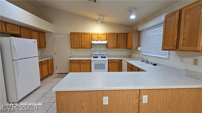 3445 Blue Ash, Las Vegas, NV 89122