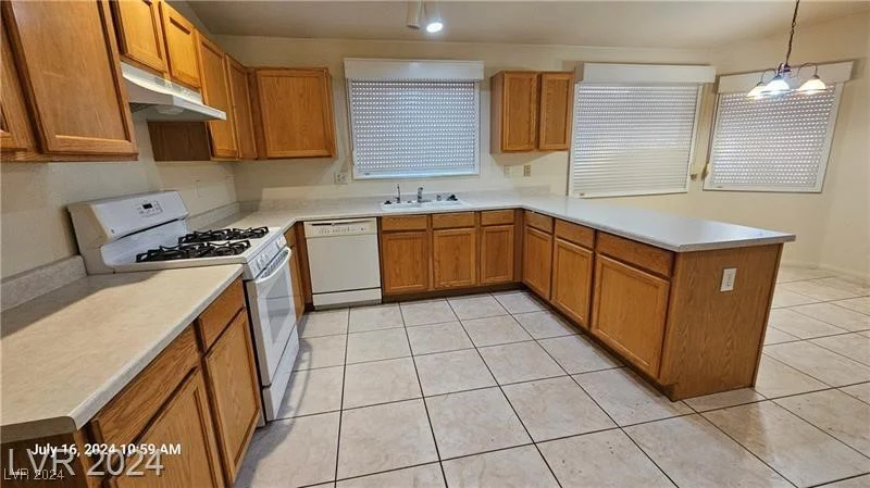 3445 Blue Ash, Las Vegas, NV 89122