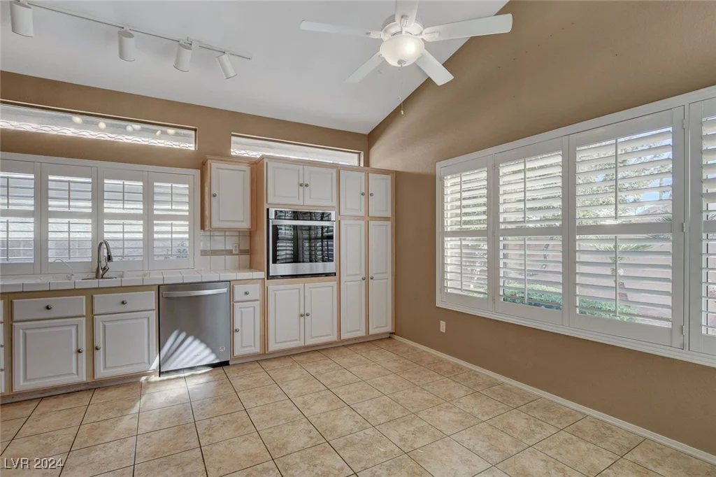 2134 Eaglepath, Henderson, NV 89074