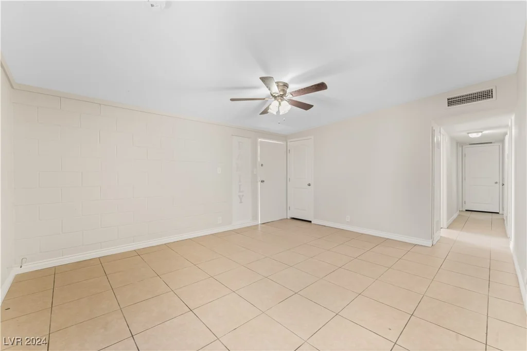 1836 Kenneth, North Las Vegas, NV 89030