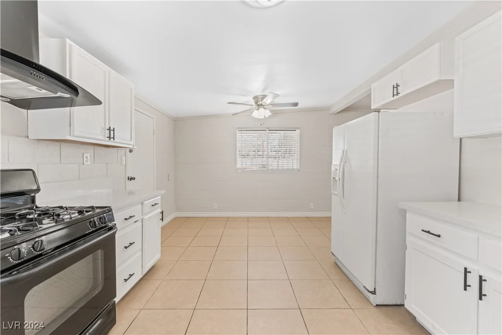 1836 Kenneth, North Las Vegas, NV 89030