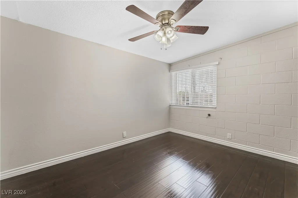 1836 Kenneth, North Las Vegas, NV 89030