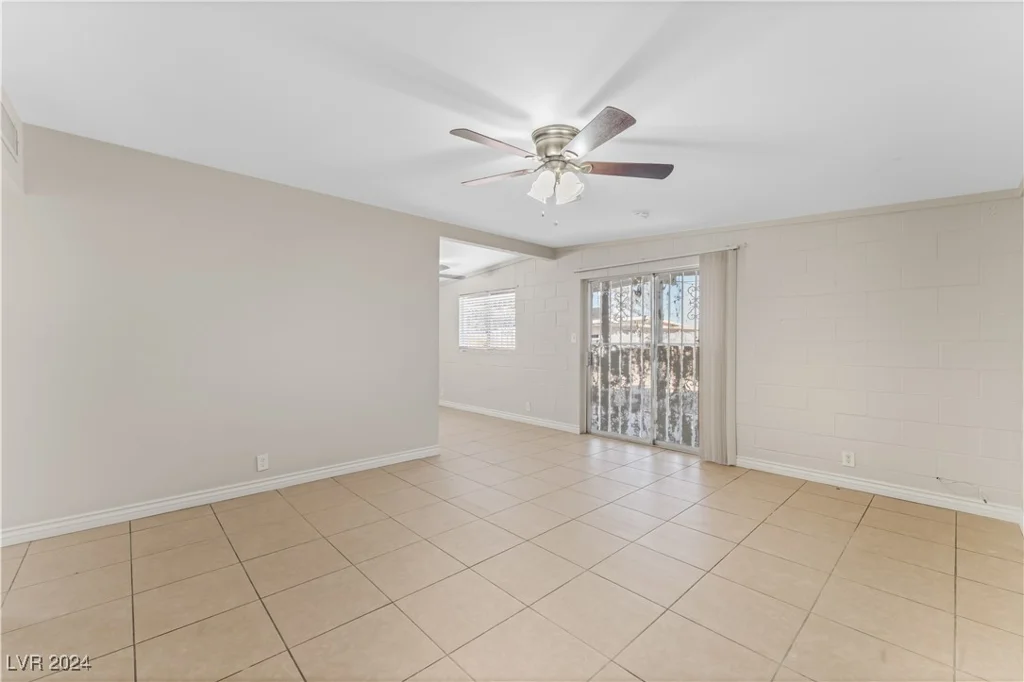 1836 Kenneth, North Las Vegas, NV 89030