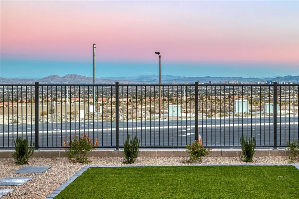 2230 Pigeon Hawk, Las Vegas, NV 89138