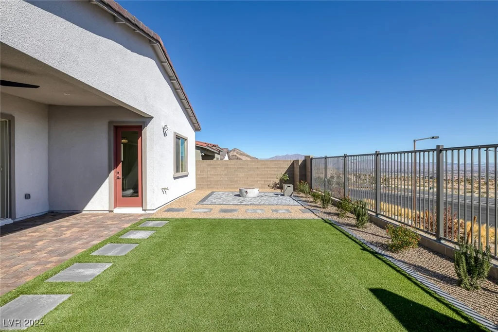 2230 Pigeon Hawk, Las Vegas, NV 89138