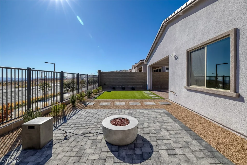 2230 Pigeon Hawk, Las Vegas, NV 89138