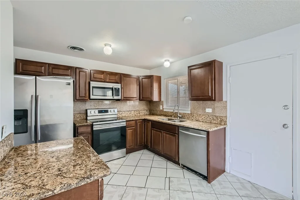 4323 Ridgedale, Las Vegas, NV 89121