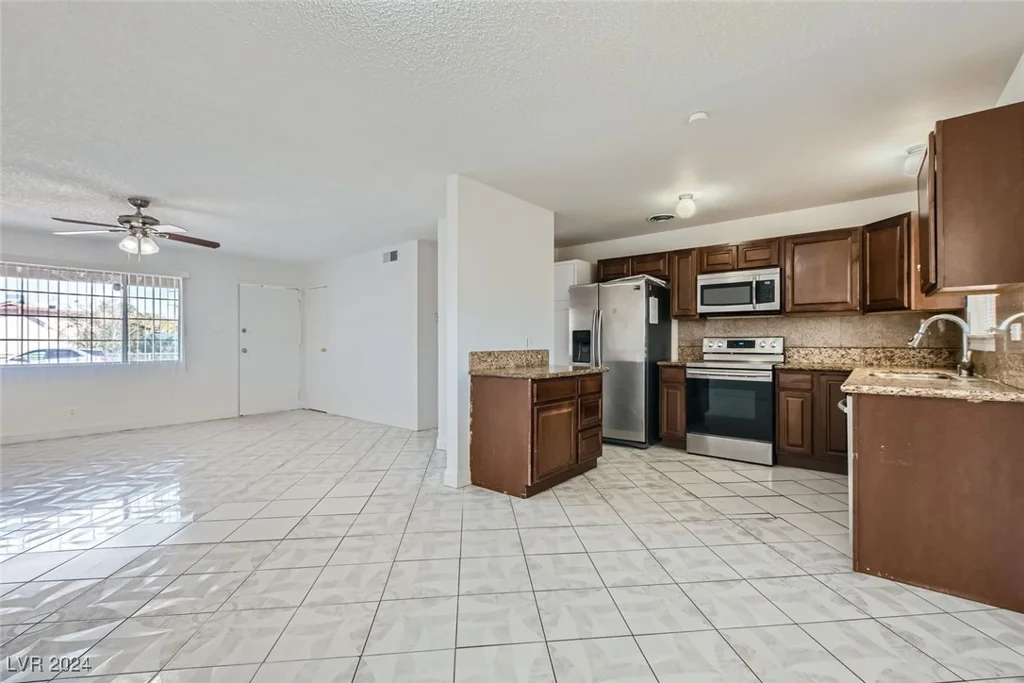 4323 Ridgedale, Las Vegas, NV 89121