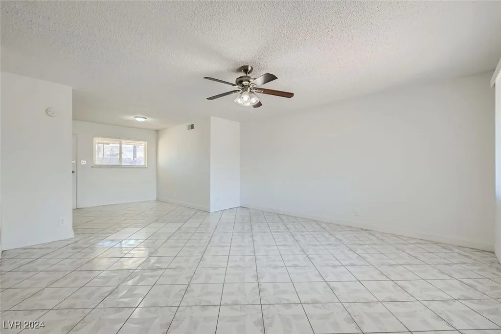 4323 Ridgedale, Las Vegas, NV 89121
