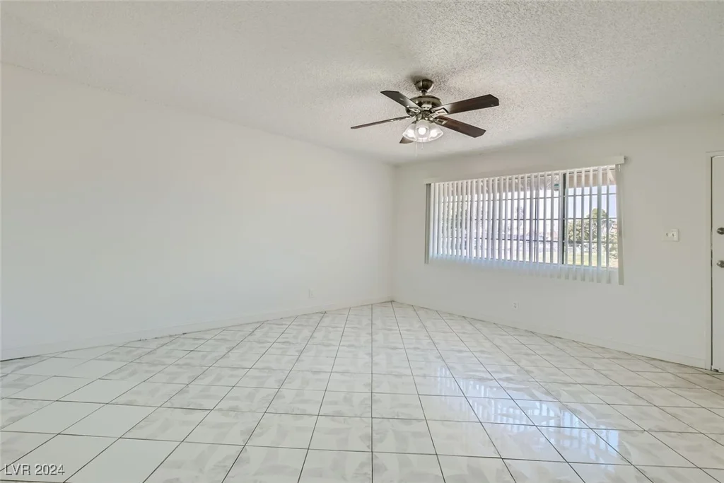 4323 Ridgedale, Las Vegas, NV 89121