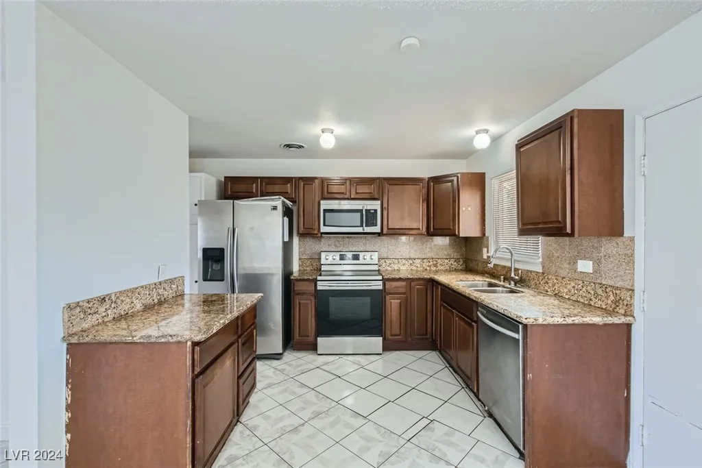 4323 Ridgedale, Las Vegas, NV 89121