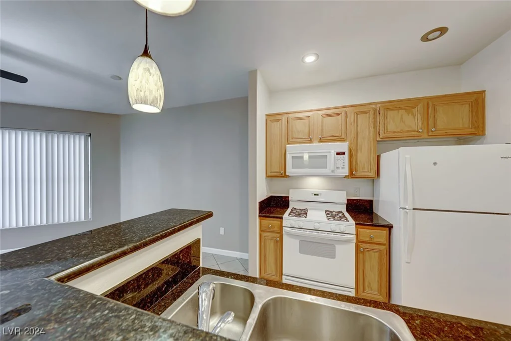 7147 Durango, Las Vegas, NV 89113
