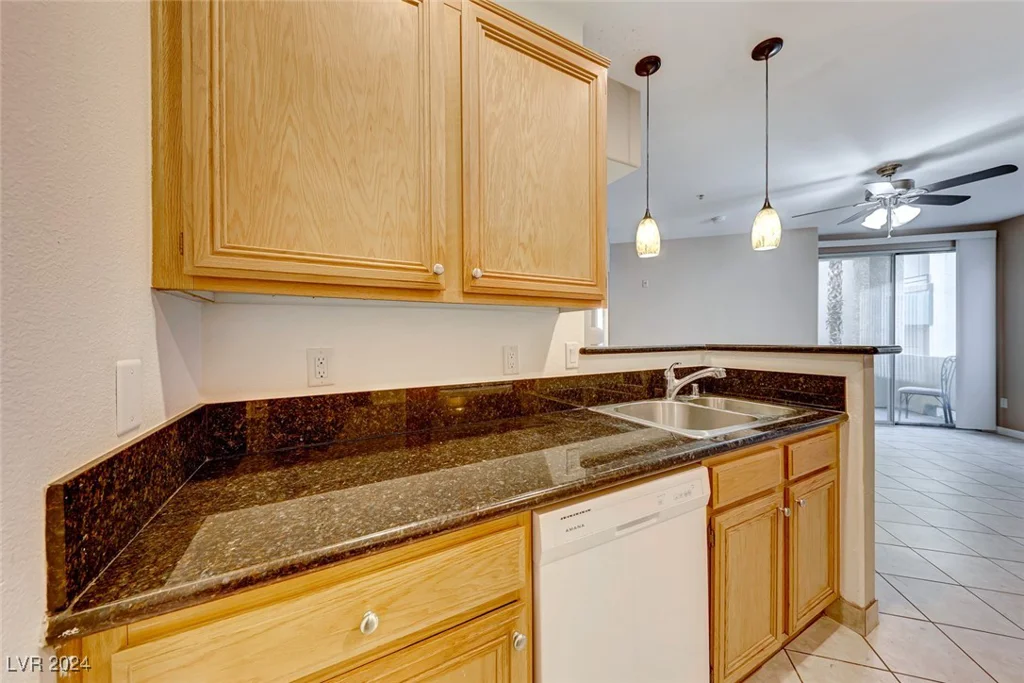 7147 Durango, Las Vegas, NV 89113