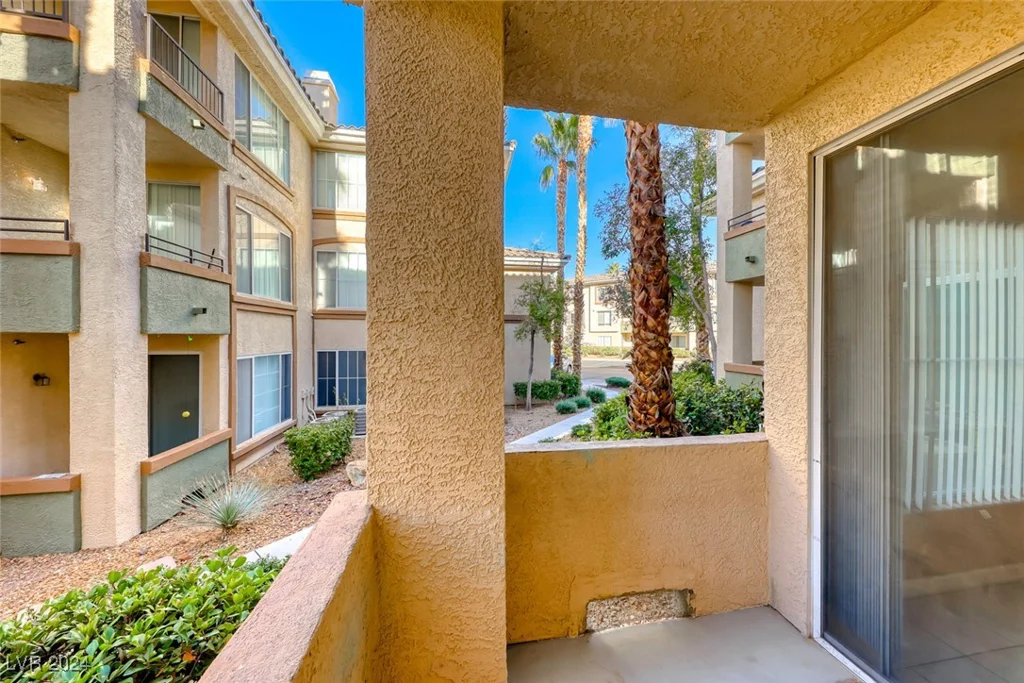 7147 Durango, Las Vegas, NV 89113
