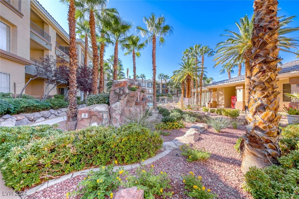 7147 Durango, Las Vegas, NV 89113