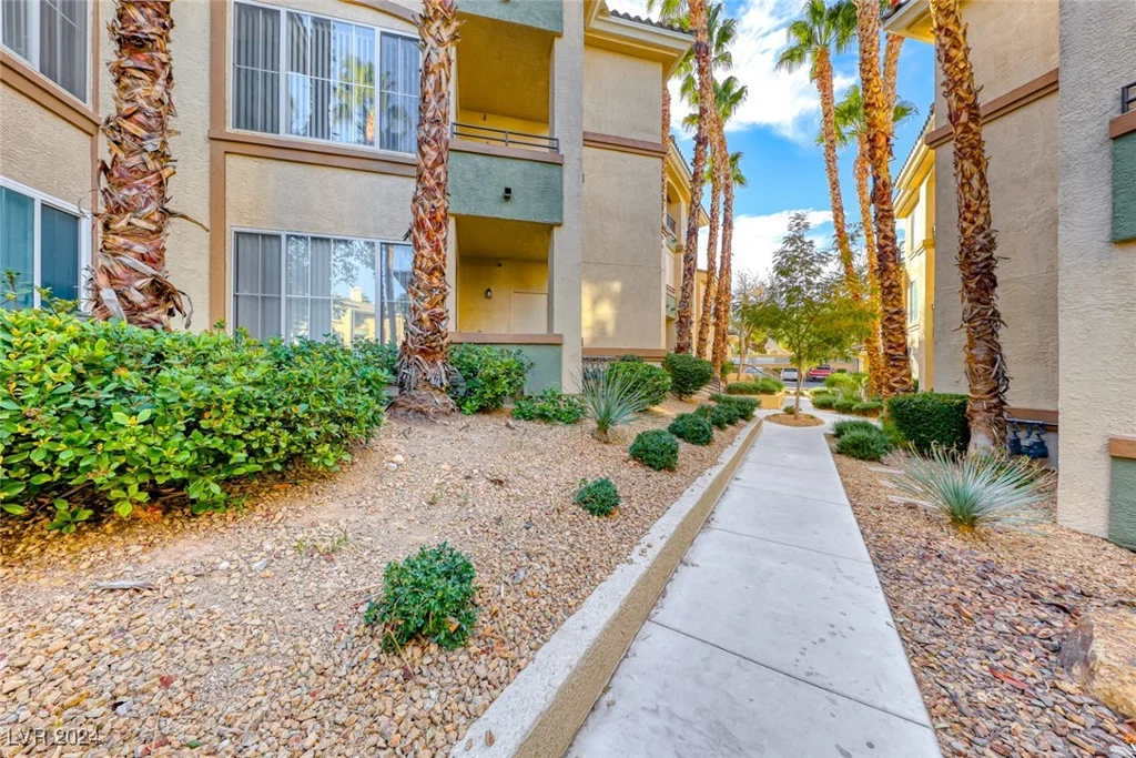 7147 Durango, Las Vegas, NV 89113