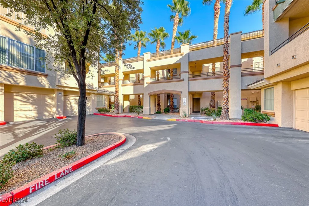 7147 Durango, Las Vegas, NV 89113
