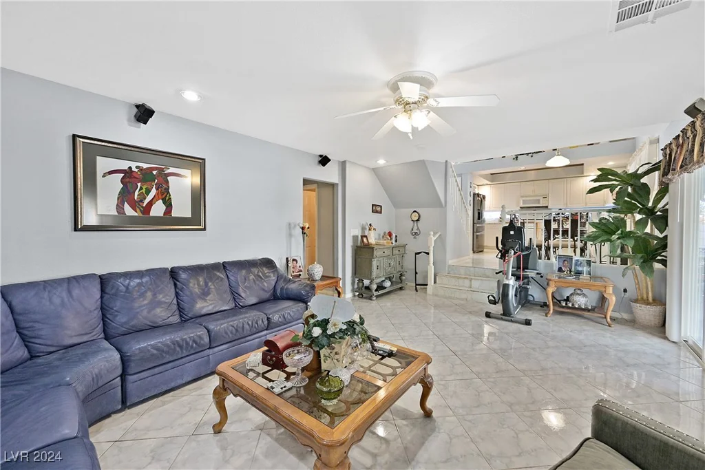 8474 Chinook Candy, Las Vegas, NV 89113