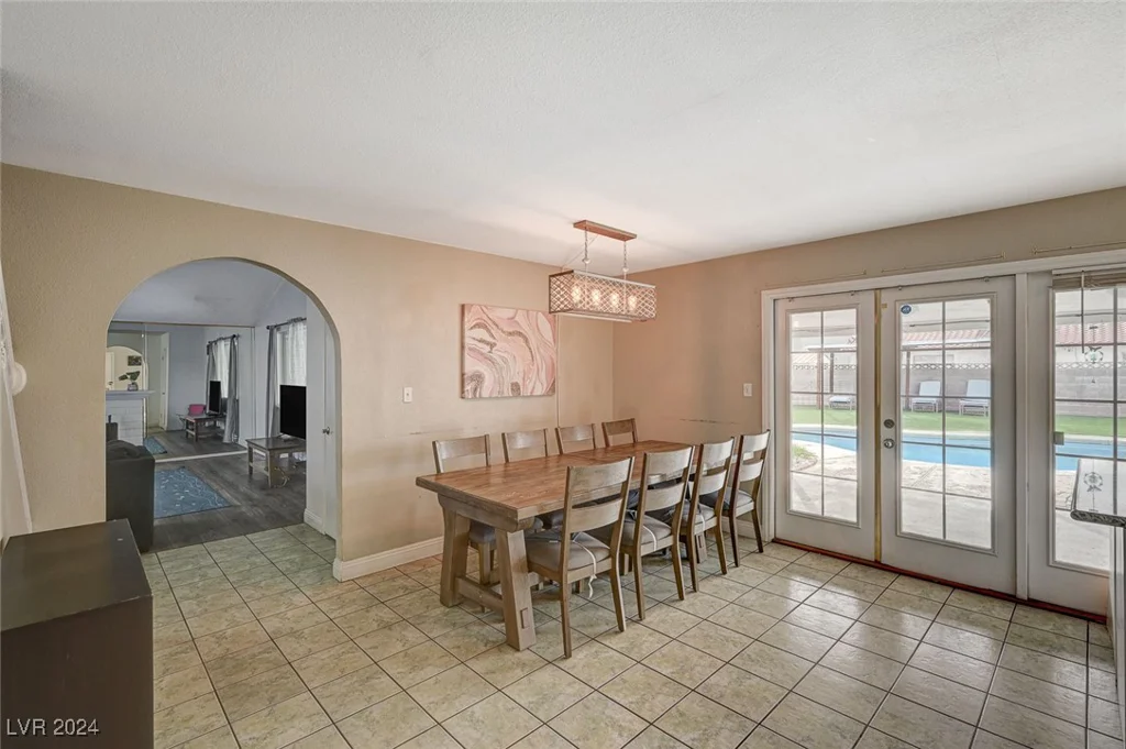 3933 Manford, Las Vegas, NV 89104