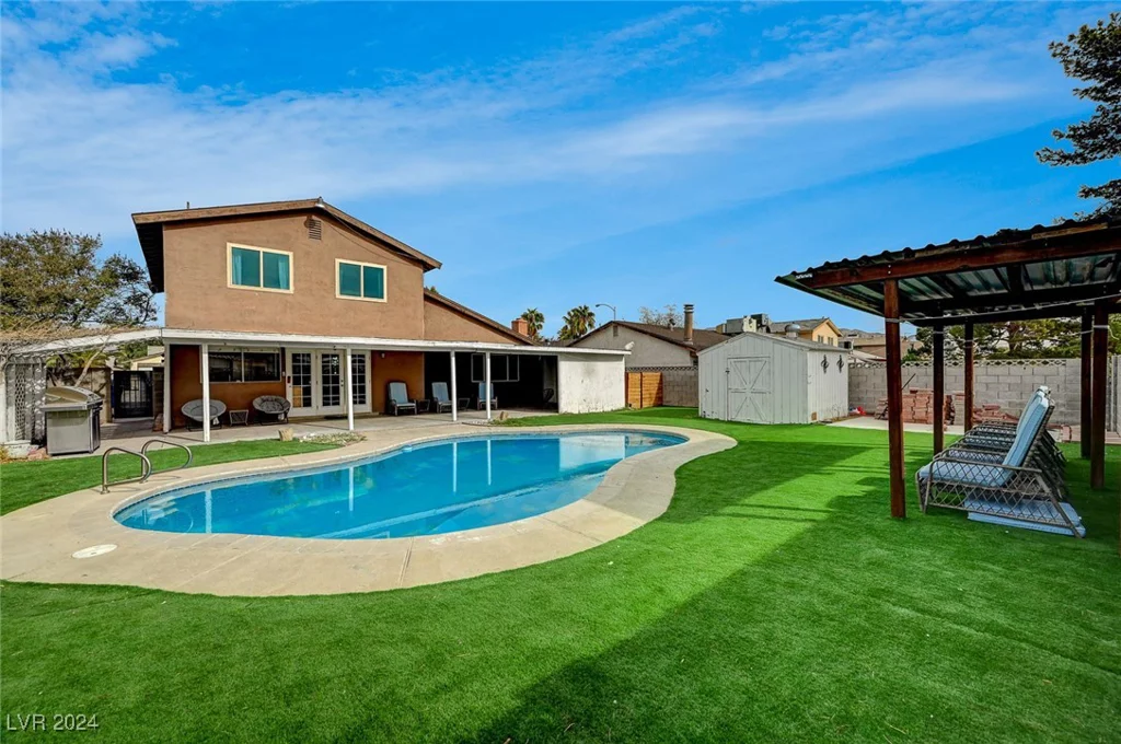 3933 Manford, Las Vegas, NV 89104