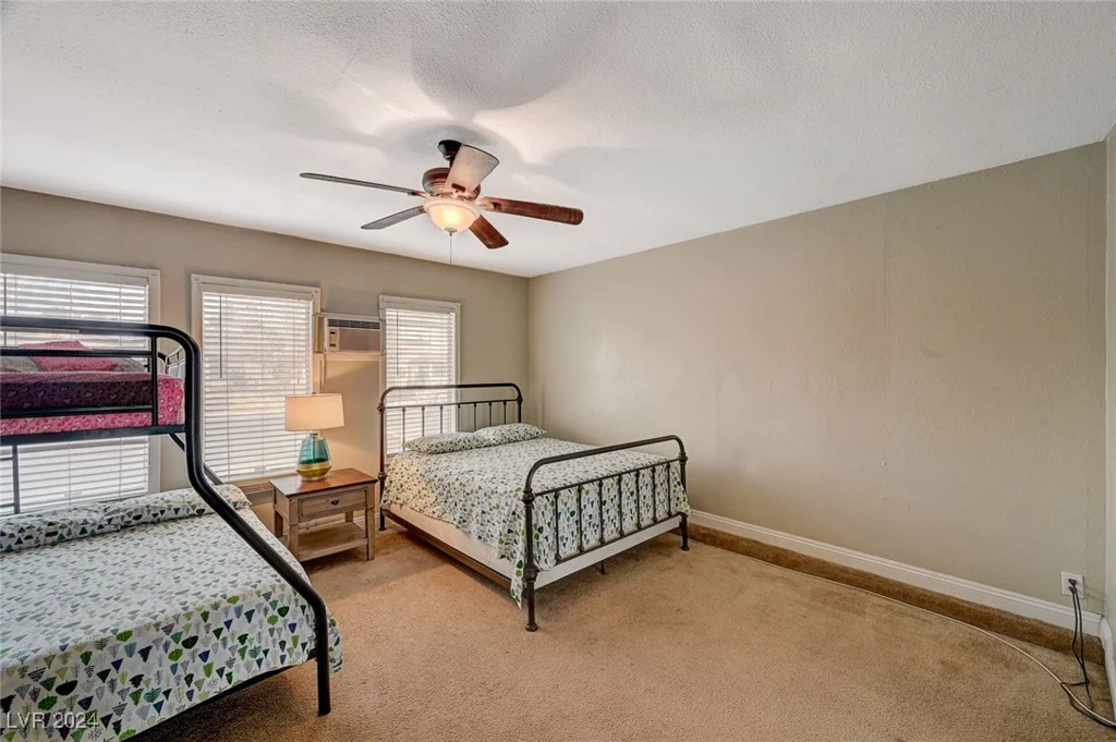 3933 Manford, Las Vegas, NV 89104