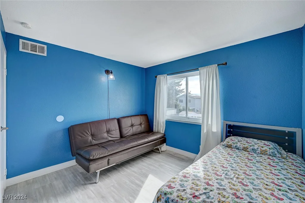 3933 Manford, Las Vegas, NV 89104