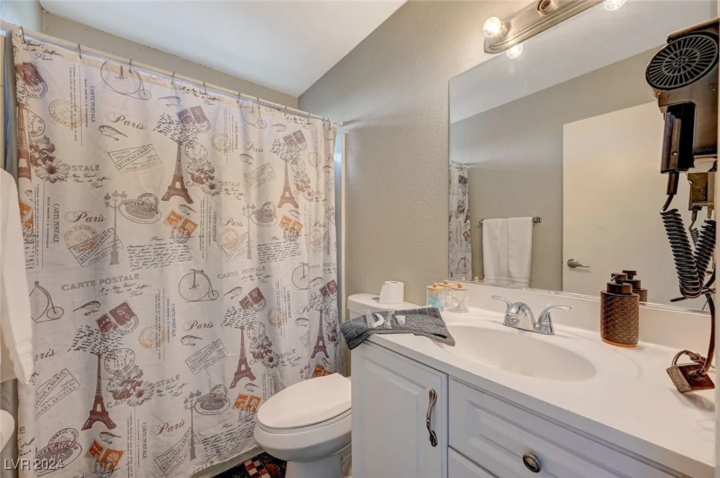 3933 Manford, Las Vegas, NV 89104