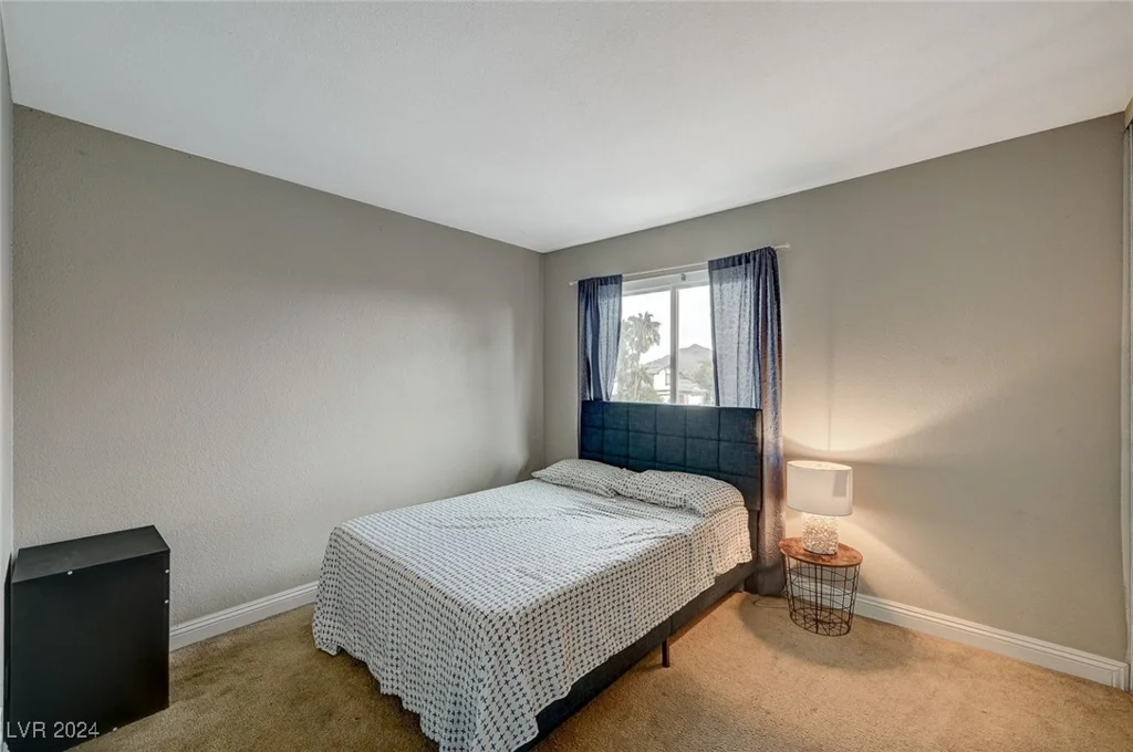 3933 Manford, Las Vegas, NV 89104