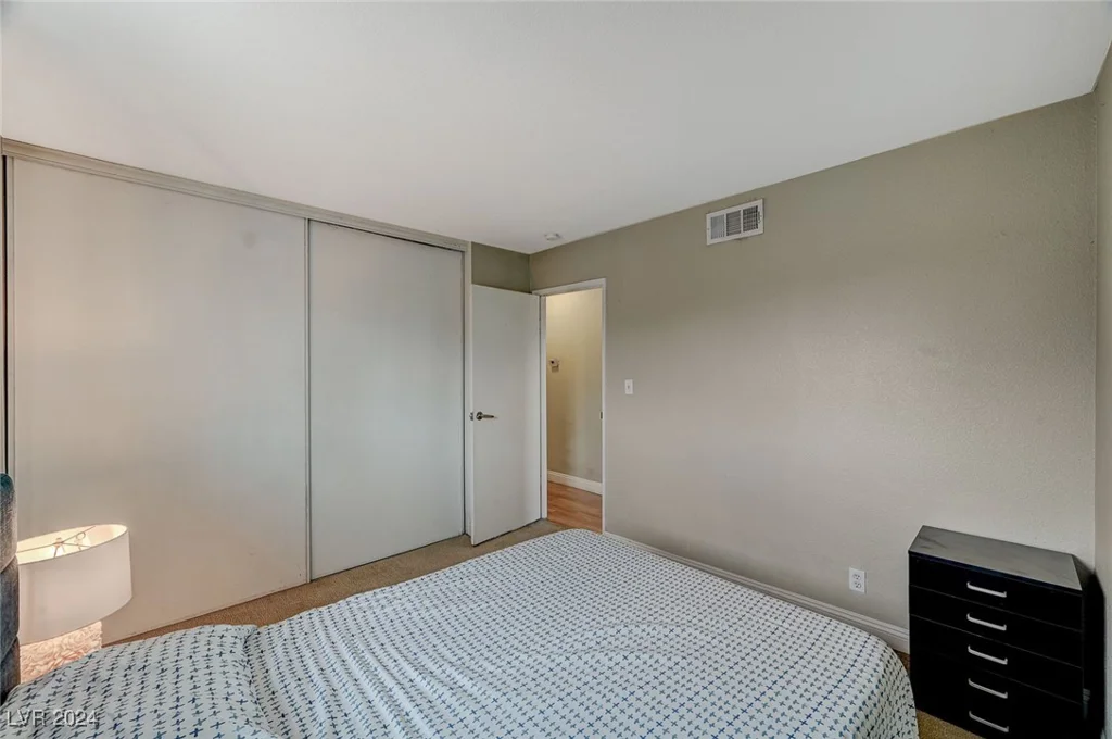 3933 Manford, Las Vegas, NV 89104