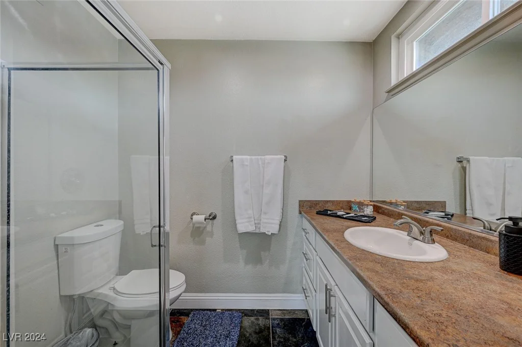 3933 Manford, Las Vegas, NV 89104