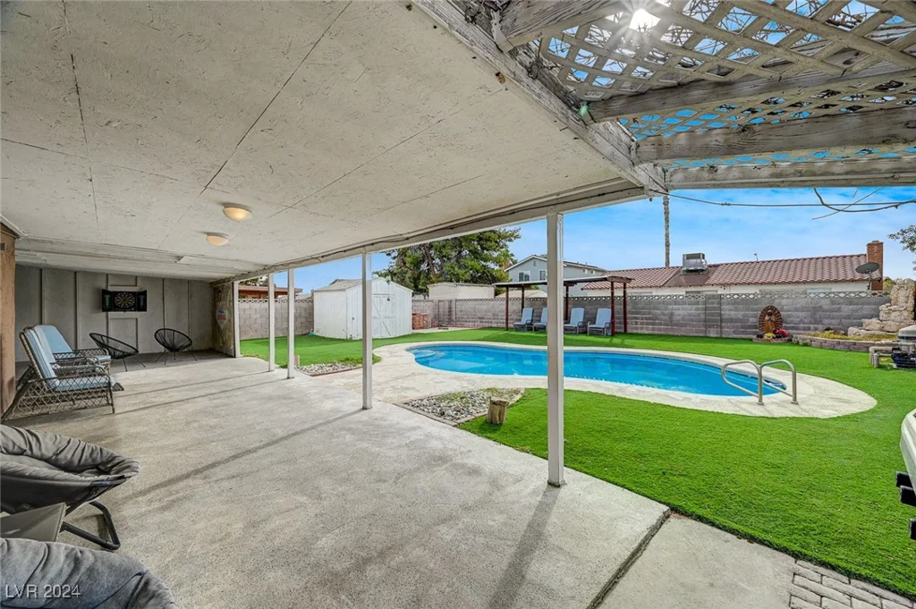 3933 Manford, Las Vegas, NV 89104
