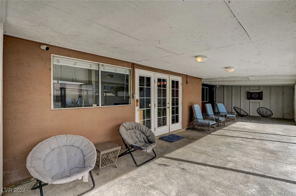 3933 Manford, Las Vegas, NV 89104