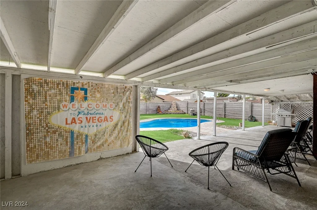 3933 Manford, Las Vegas, NV 89104
