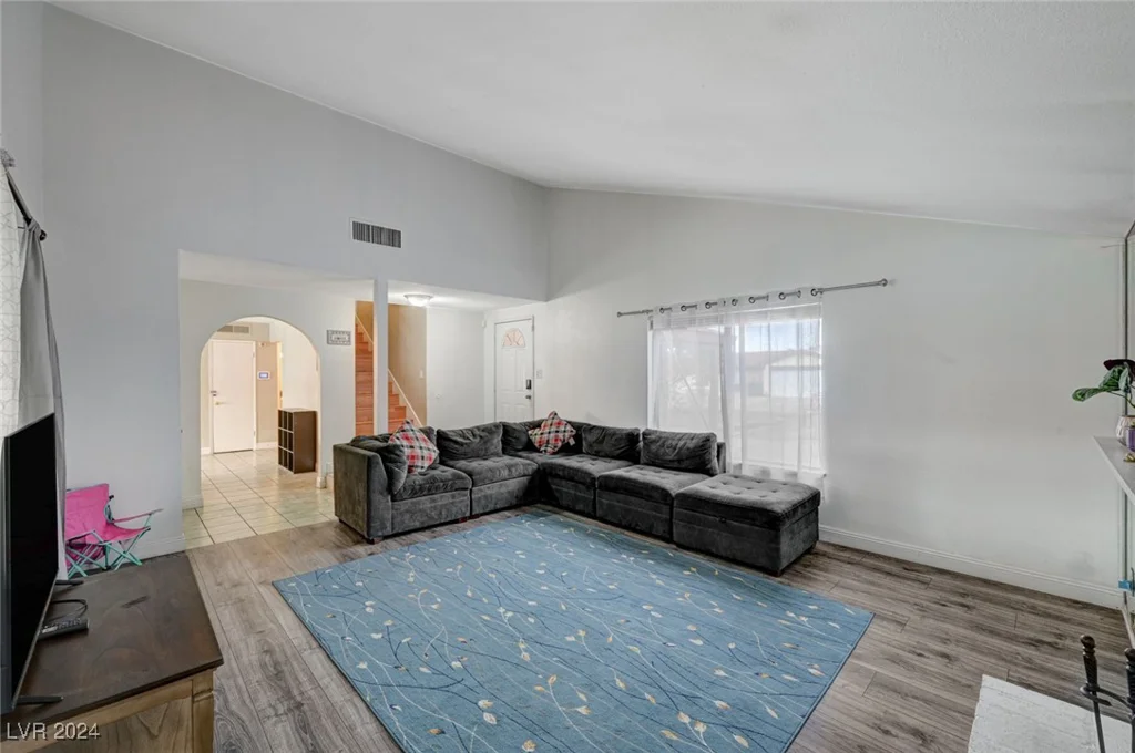 3933 Manford, Las Vegas, NV 89104