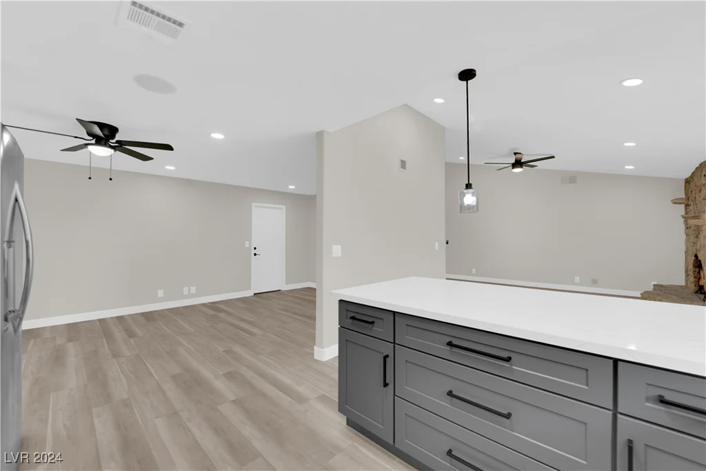 6555 Shasta, Las Vegas, NV 89103
