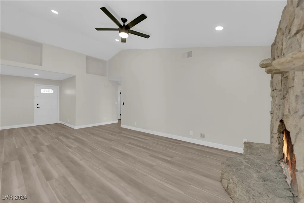 6555 Shasta, Las Vegas, NV 89103