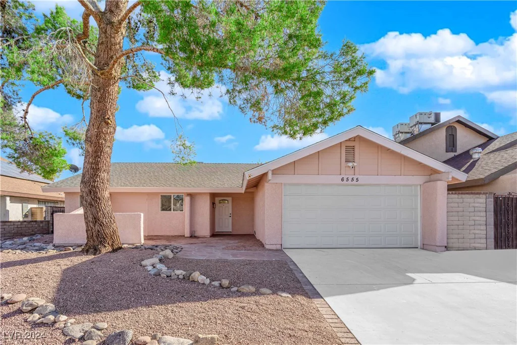 6555 Shasta, Las Vegas, NV 89103