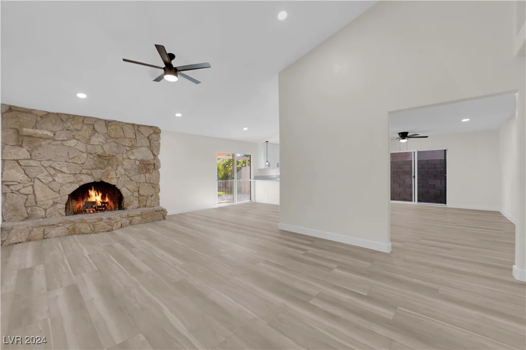 6555 Shasta, Las Vegas, NV 89103